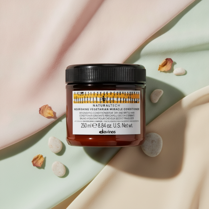 Кондиционер Вегетарианское Чудо Davines Nt Nourishing Vegetarian Miracle Conditioner