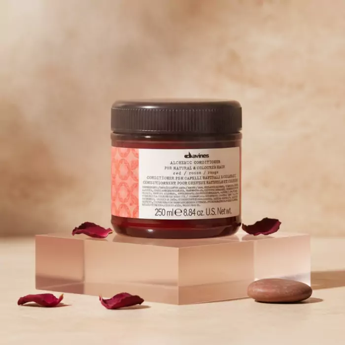 Кондиционер для Натуральных и Окрашенных Волос Davines Alchemic Conditioner Red