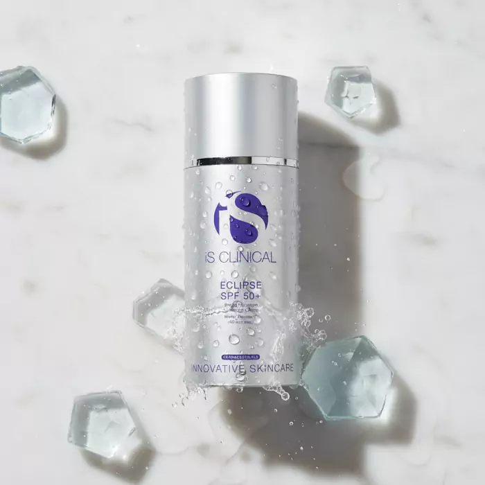 Крем Солнцезащитный iS Clinical Eclipse SPF 50+