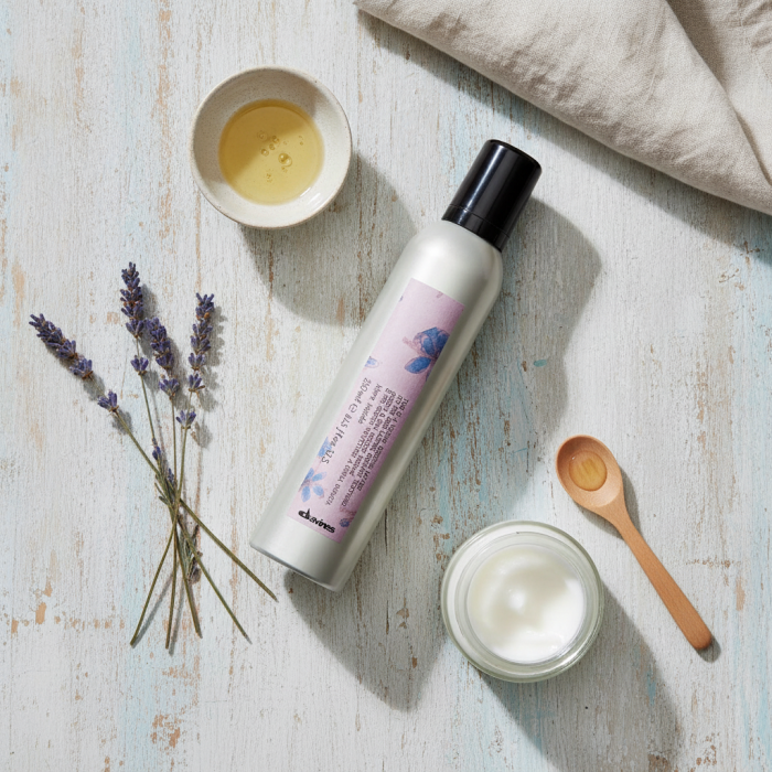 Мусс-Объем для Устойчивой Воздушной Текстуры Волос Davines More Inside This Is Volume Boosting Mousse