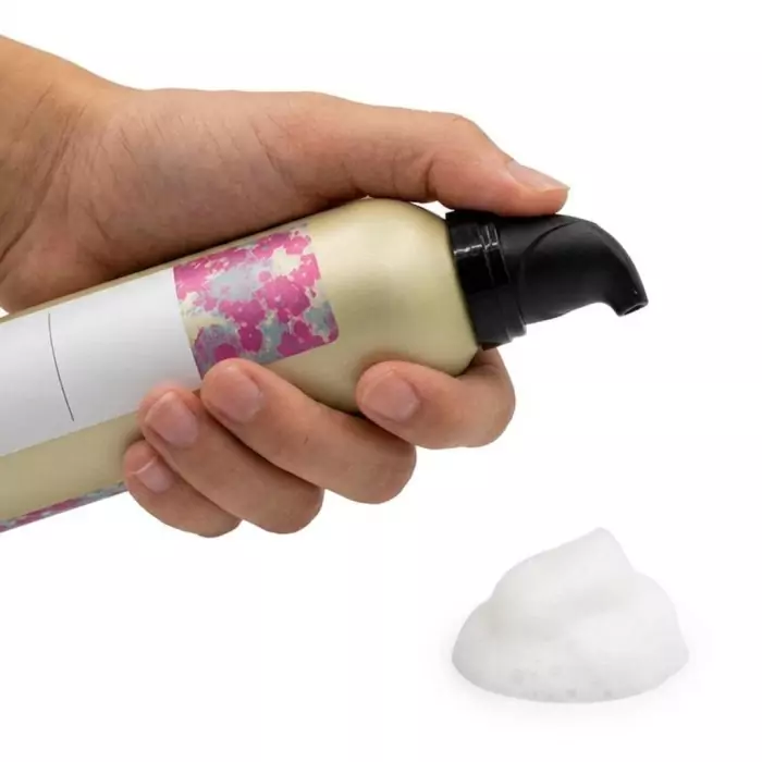 Увлажняющий Мусс для Упругих Четко Очерченных Локонов Davines More Inside Curl Moisturizing Mousse