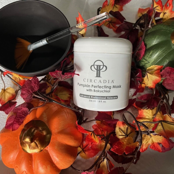 Лифтинг-Маска для Лица с Тыквой и Бакучиолом CIRCADIA Pumpkin Perfecting Mask with Bakuchiol