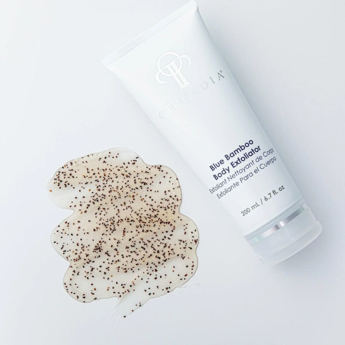 Скраб для Тела «Синий Бамбук и Семена Черники» CIRCADIA Blue Bamboo Body Exfoliator 