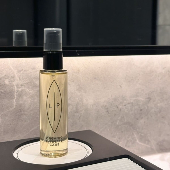Средство для Интимной Гигиены Lip Intimate Care Cleansing Moisturising Oil Prebiotic + Postbiotic