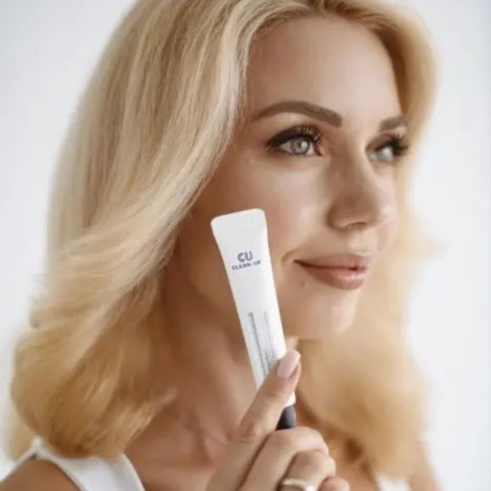 Точечное Средство Против Пигментации с Транексамовой Кислотой CU SKIN Clean-Up Mela W Corrector