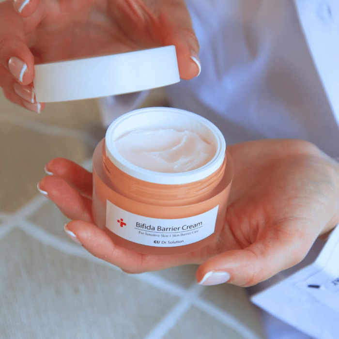 Омолаживающий Крем для Лица с Лизатом Бифидобактерий 65 % CU SKIN Dr. Solution Bifida Barrier Cream