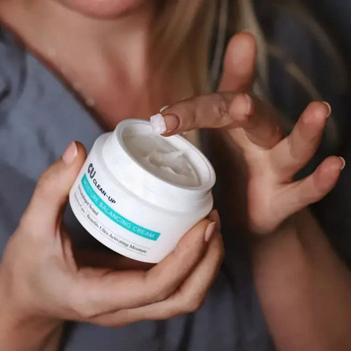 Ультраувлажняющий Крем для Лица на Ламеллярной Эмульсии CU SKIN Clean-Up Moisture Balancing Cream