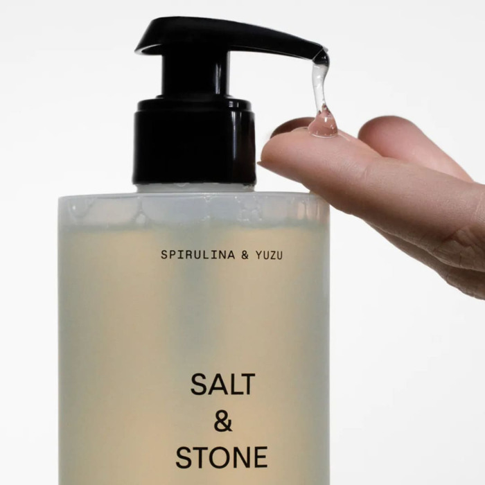 Очищающий Гель для Лица с Морскими Водорослями и Юзу Salt & Stone Spirulina & Yuzu Facial Cleanser