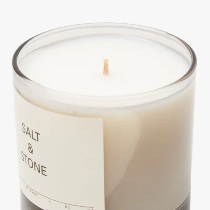 Соевая Свеча с Ароматом Сандалового Дерева и Ветивера Salt & Stone Candle Santal & Vetiver