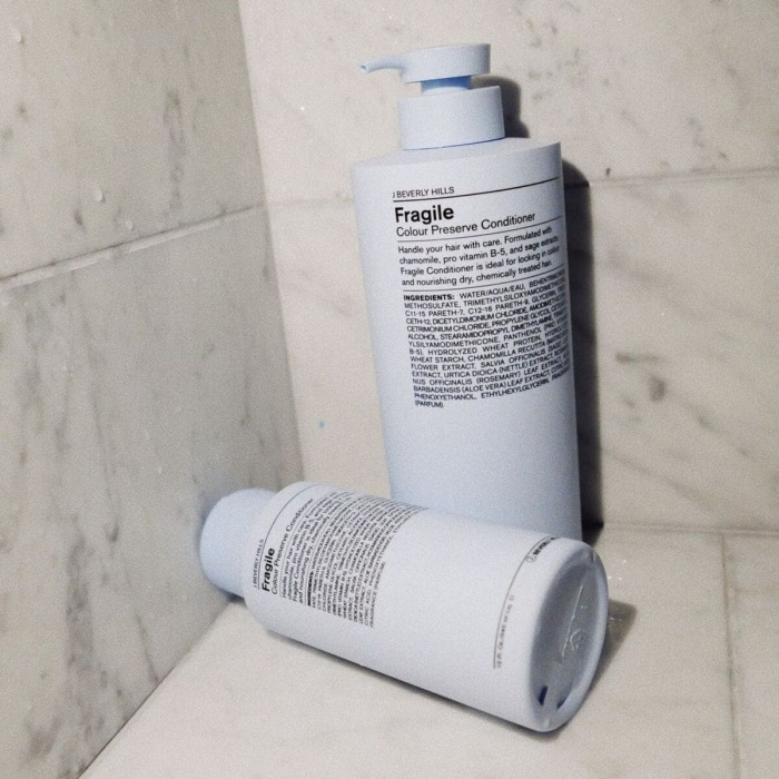 Кондиционер для Окрашенных и Поврежденных Волос J Beverly Hills Fragile Colour Preserve Conditioner