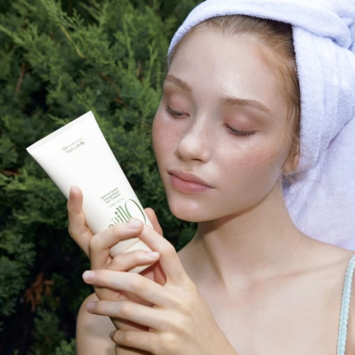 Восстанавливающая Маска-Кондиционер для Волос ANILLO Patchouli Garden Damage Repair Hair Treatment