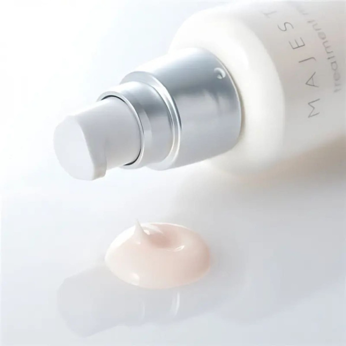Молочко для Увлажнения Кожи Лица MAJESTA Treatment Milk