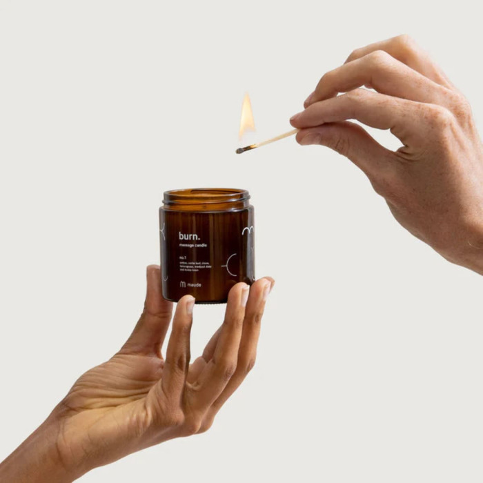 Свеча для Массажа Аромат №1 Maude Burn Massage Candle No.1 Amber, Cedar Leaf, Lemongrass and Ets.