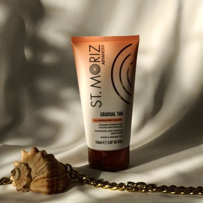 Лосьон для Постепенного Проявления Автозагара с Шиммером St. Moriz Advanced Gradual Tan Illuminating Glow