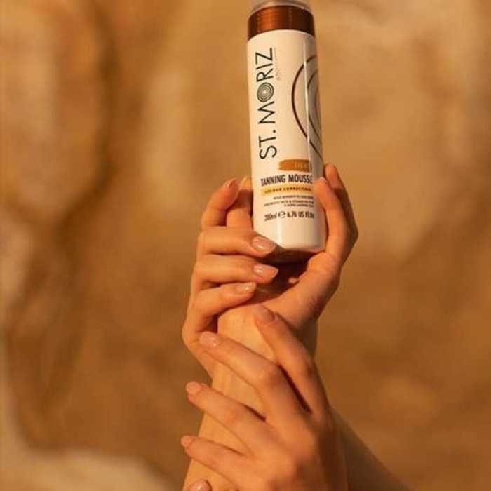 Автобронзат-Мусс для Коррекции Легкого Оттенка Загара St. Moriz Advanced Colour Correcting Tanning Mousse Light