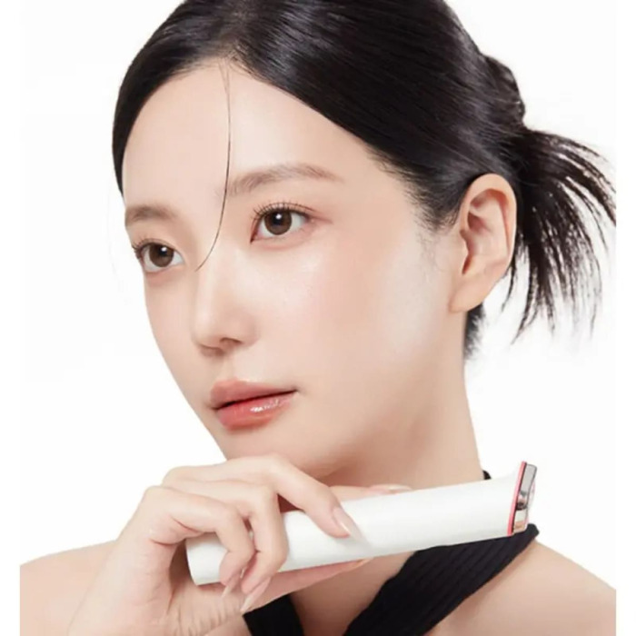 Мини-Устройство для Домашнего Ухода за Кожей Белое Medicube AGE-R Booster Pro Mini White