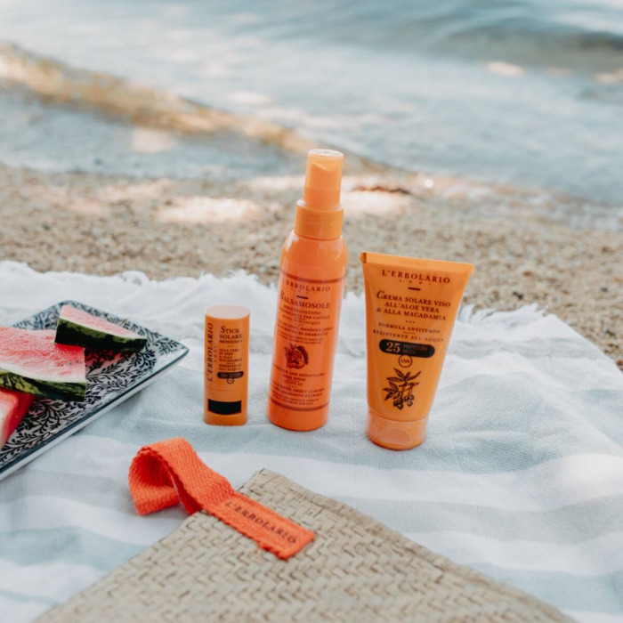 Солнцезащитный Крем для Лица с Алоэ Вера и Макадамией L'Erbolario Lodi Face Sun Cream with Aloe Vera & Macadamia SPF25