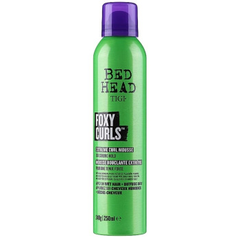 Мусс для Сильной Фиксации Волос TIGI Bed Head Foxy Curls Mousse Мусс для Сильной Фиксации Волос TIGI Bed Head Foxy Curls Mousse
