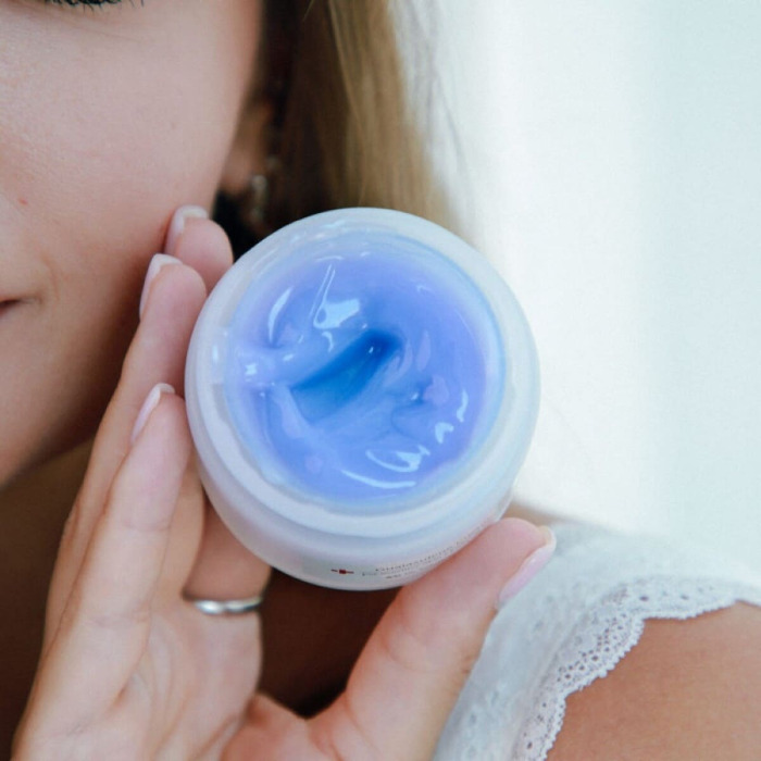 Интенсивный Успокаивающий Крем с Гвайазуленом, Троксерутином и Менадіоном CU SKIN Dr. Solution Guaiazulene Cream