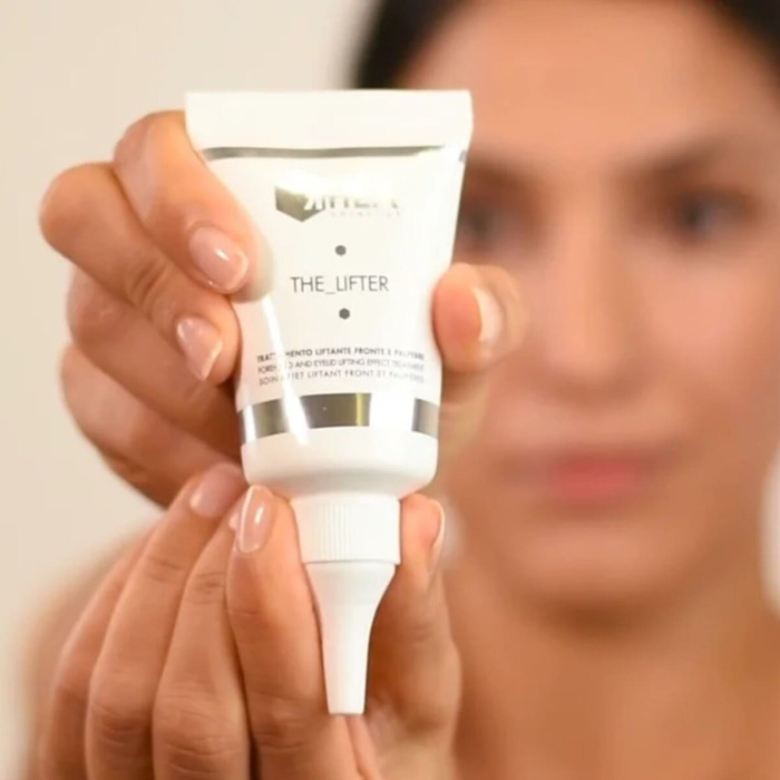 Лифтинговый Уход для Подтяжки Лба и Век Rhea Cosmetics The Lifter Forehead and Eyelid Lifting Effect Treatment