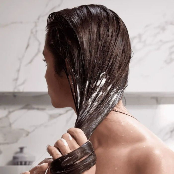 Кондиционер для Восстановления Гладкости и Блеска Волос «Жидкий Шелк» HADAT Cosmetics Liquid Silk Conditioner