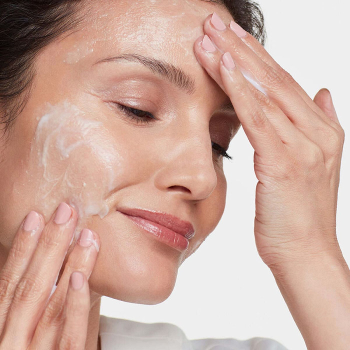 Очищающее Отшелушивающее Средство HydroPeptide Exfoliating Cleanser