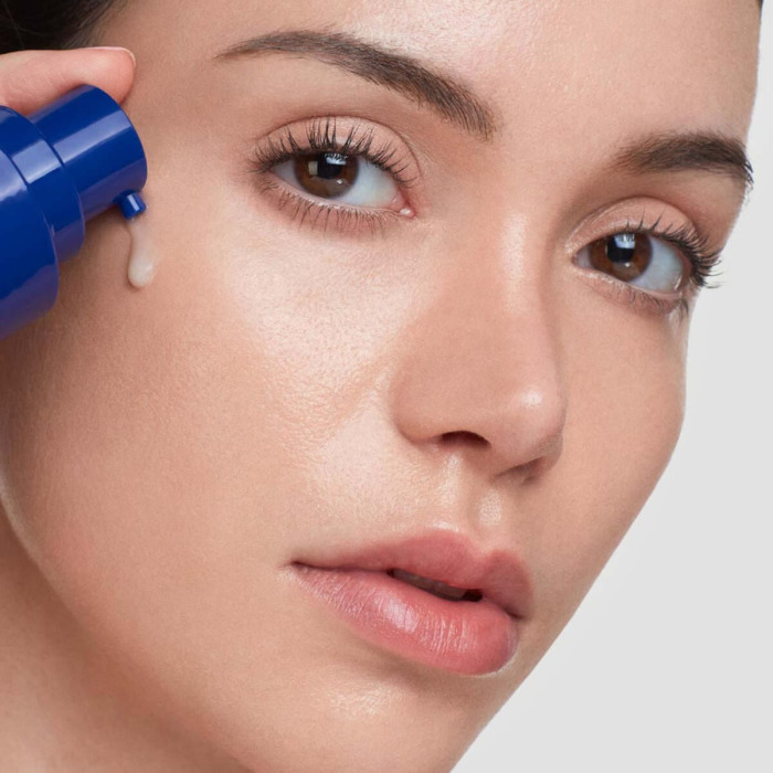 Антивозрастная Сыворотка для Интенсивного Омоложения и Клеточной Регенерации HydroPeptide Power Serum