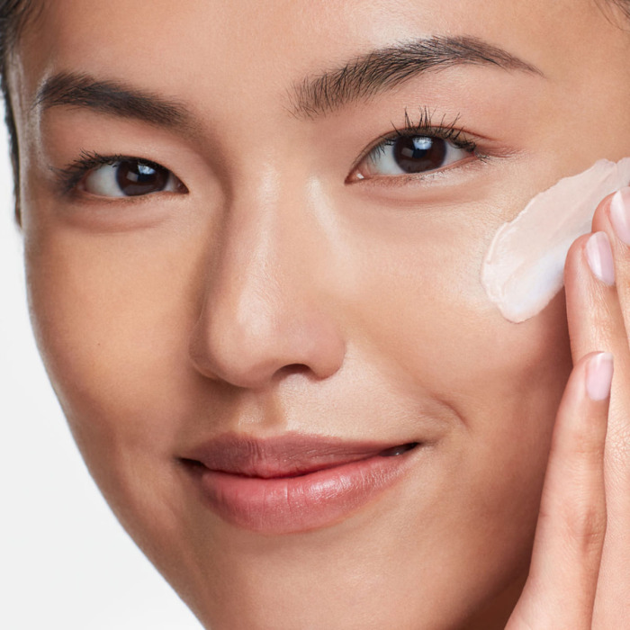 Солнцезащитный Крем для Лица с Тоном HydroPeptide Solar Defense Tinted Broad Spectrum SPF 30