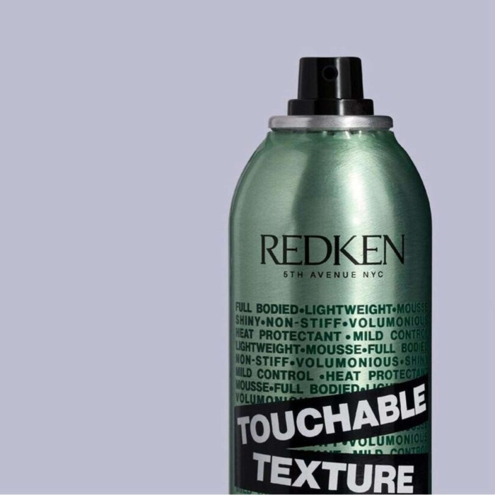 Легкий Мусс для Придания Объема Волосам Redken Touchable Texture