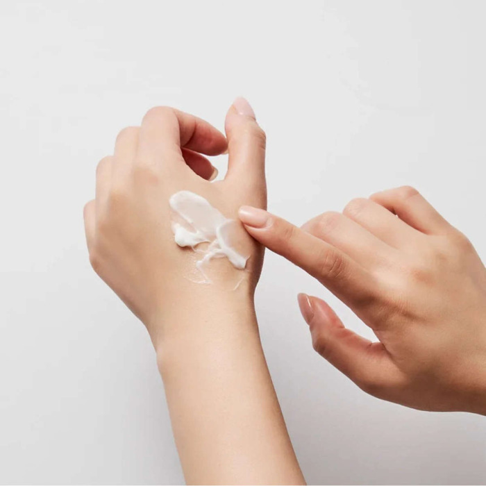 Регенерирующий Антивозрастной Крем с Полинуклеотидами и Изофлавонами AROCELL Super Neck Cream