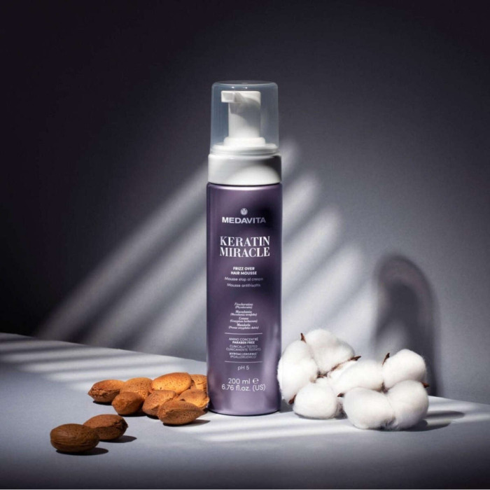 Несмываемый Мусс Против Пушистости Волос MEDAVITA Keratin Miracle Frizz Over Hair Mousse
