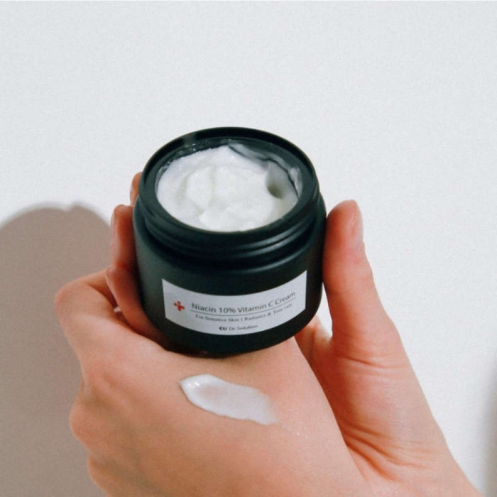 Осветляющий Антиоксидантный Крем с Ниацинамидом и Витамином C CU SKIN Dr. Solution Niacin 10 % Vitamin C Cream