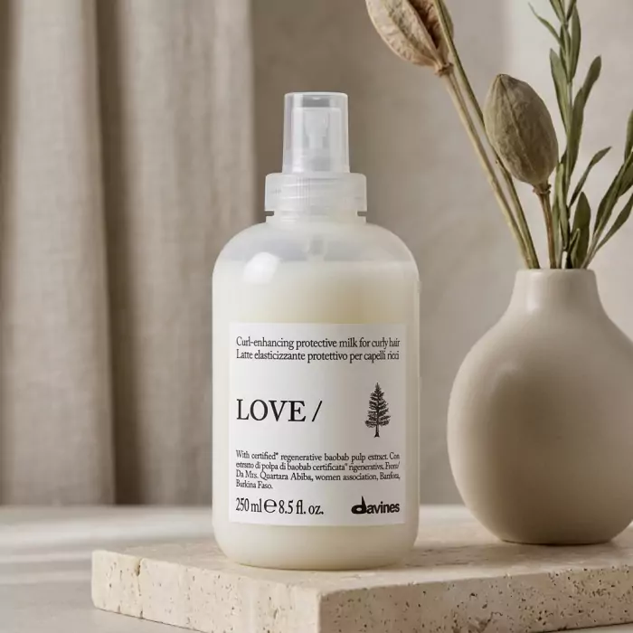 Питательное Молочко для Кудрявых Волос Davines NEW Love Curl-Enhancing Protective Milk