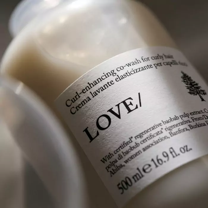 Средство для Интенсивного Ухода за Кудрявыми Волосами Davines NEW Love Curl-Enhancing Co-Wash