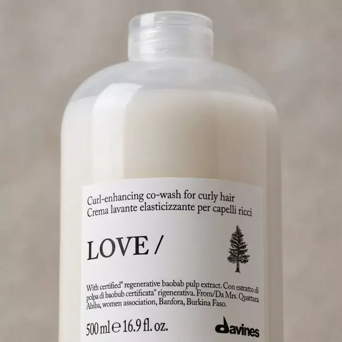 Средство для Интенсивного Ухода за Кудрявыми Волосами Davines NEW Love Curl-Enhancing Co-Wash