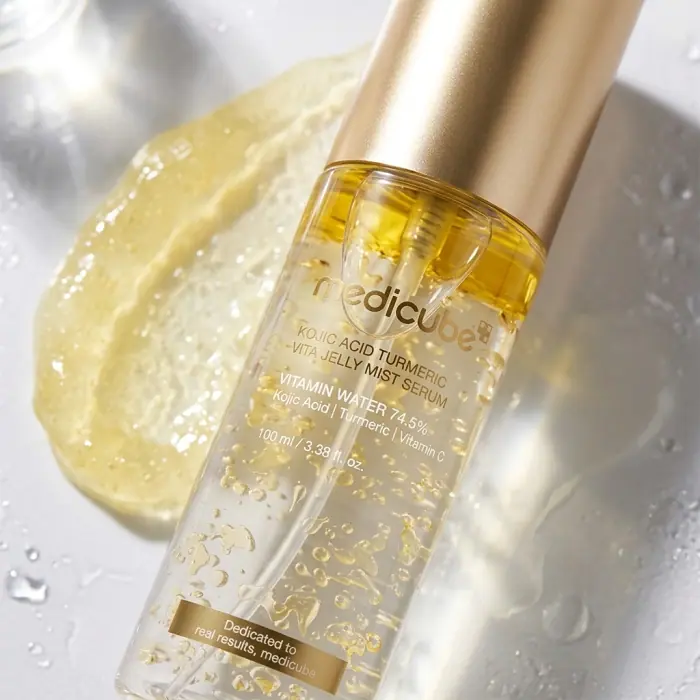 Осветляющая Гель-Сыворотка с Койевой Кислотой и Куркумой Medicube Kojic Acid Turmeric Vitamin Gold Jelly Mist Serum