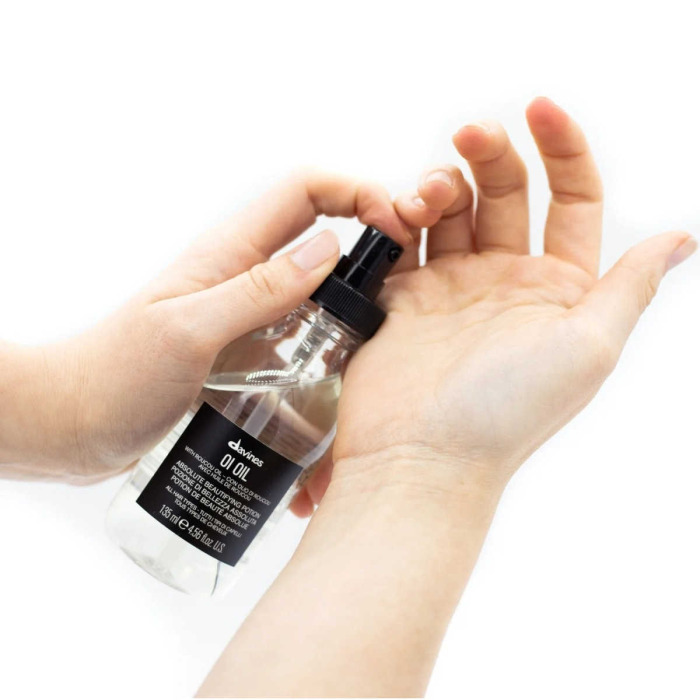 Масло для Смягчения Волос Davines Oi Absolute Beautifying With Roucou Oil