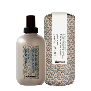 Спрей с Морской Солью для Объемных Свободных Укладок Davines More Inside Sea Salt Spray